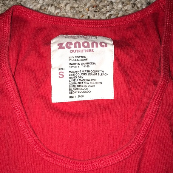 Red tank top - Picture 2 of 3